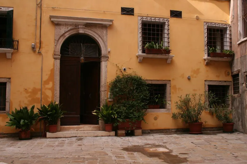 Casa Carlo Goldoni Daire Venedik