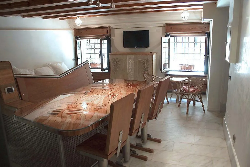 Casa Carlo Goldoni Daire Venedik